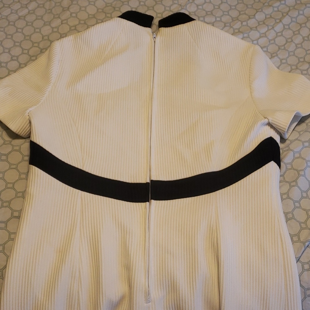 Vintage Power Suit - Picture 3 of 8